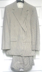 New- Southampton Blue/White 100% Cotton Seeksucker Suit- size 46L